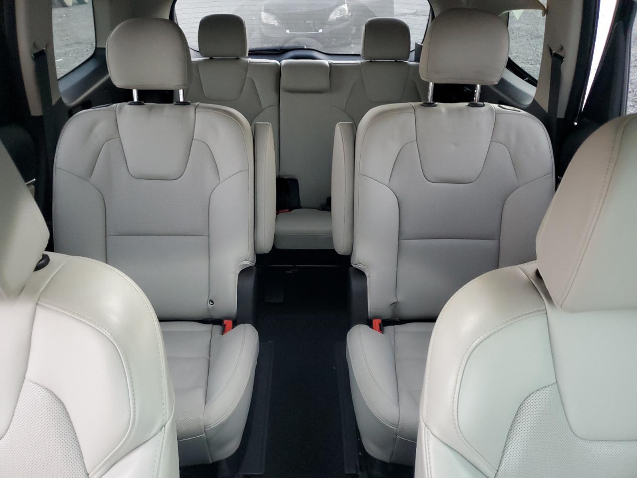 2022 Kia Telluride - Image 10