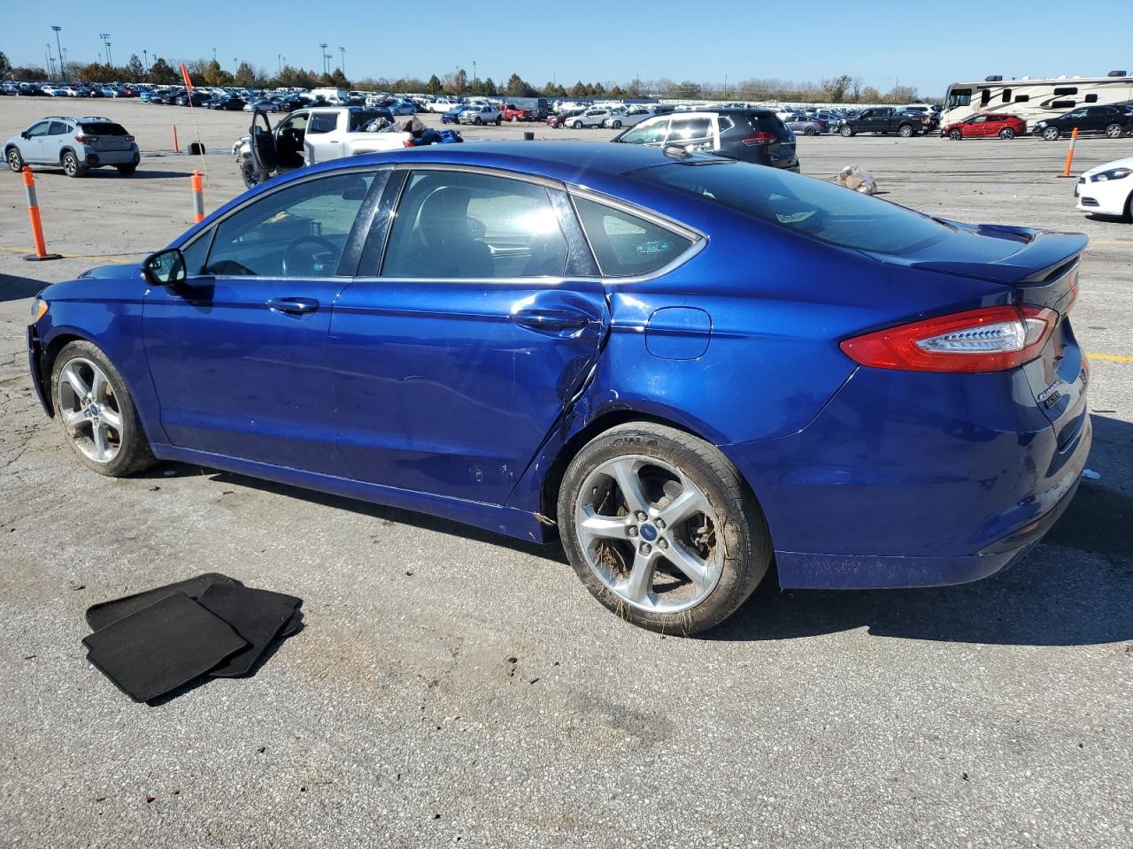 VIN 1FA6P0H73F5105821 2015 FORD FUSION no.2