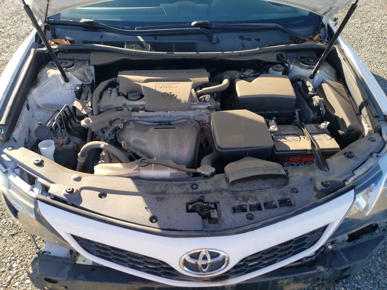 2014 Toyota Camry - Image 12