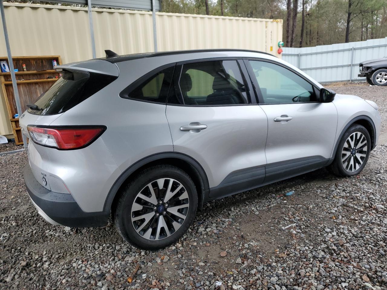 2020 Ford Escape - Image 3