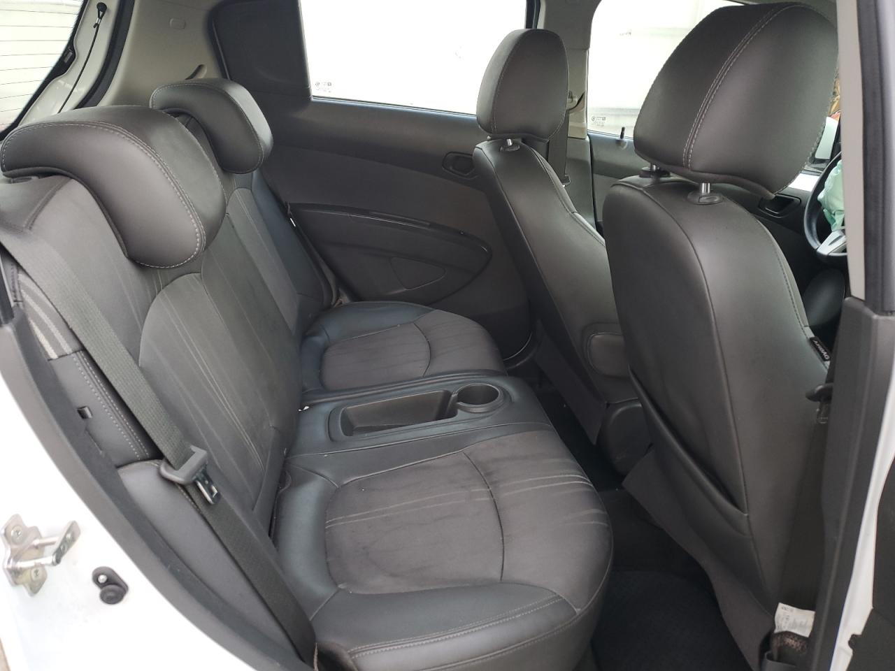 2014 Chevrolet Spark - Image 11