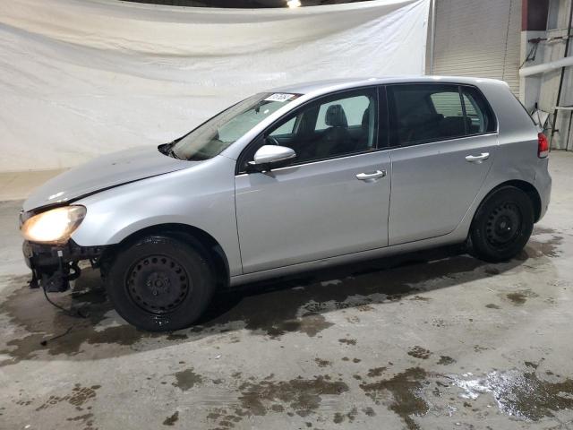 2010 Volkswagen Golf 