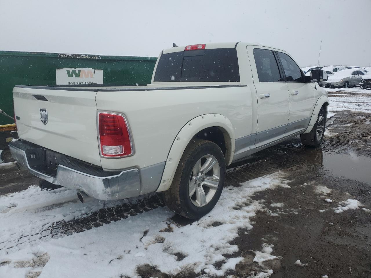 2016 RAM 1500 - Image 3