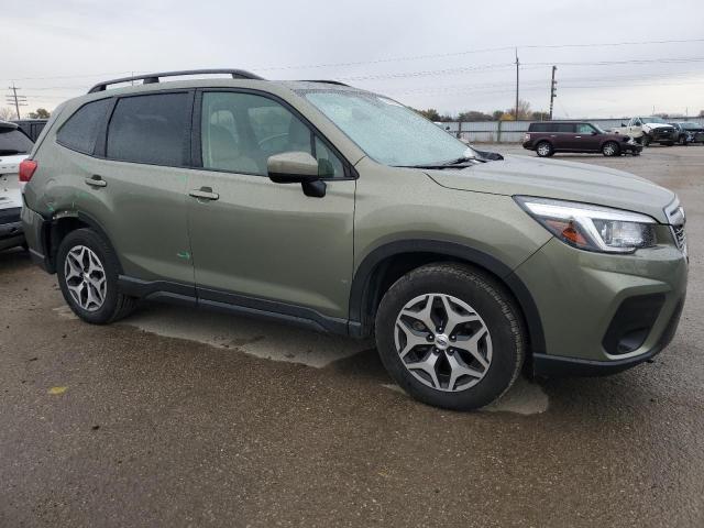  SUBARU FORESTER 2019 Зелений