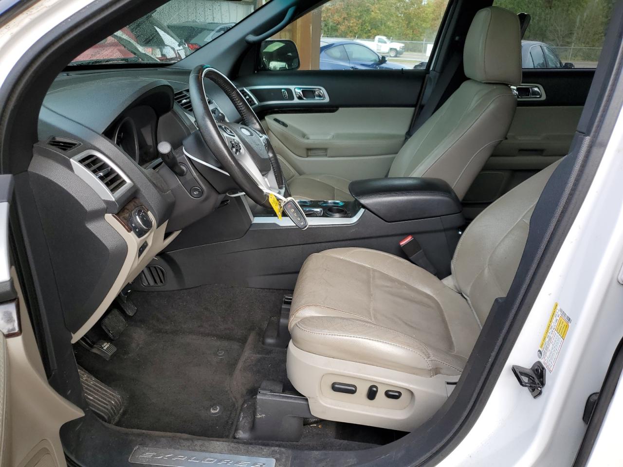 2011 Ford Explorer - Image 7