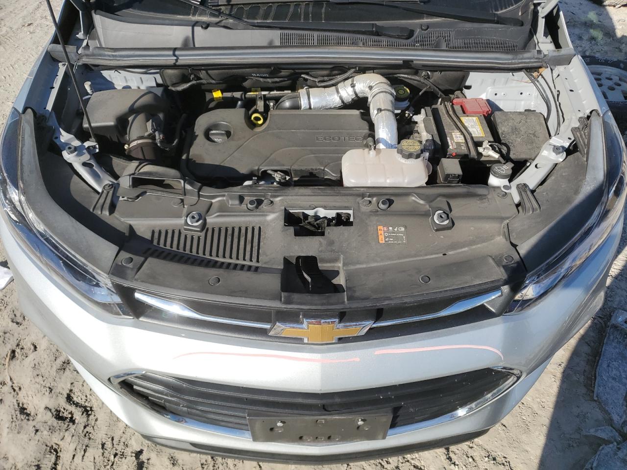 2022 Chevrolet Trax - Image 12