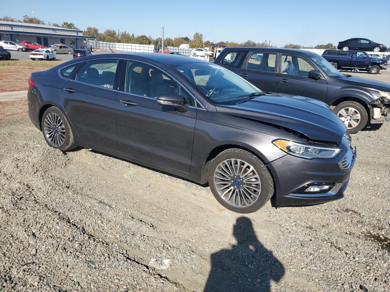 VIN 3FA6P0H9XHR142401 2017 FORD FUSION no.4