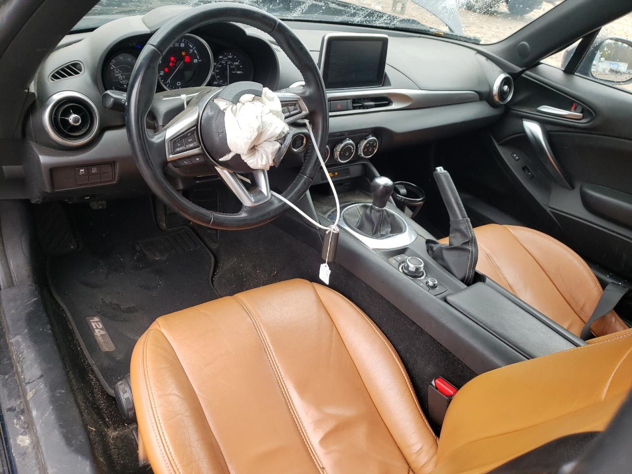 2018 Fiat 124 Spider - Image 8