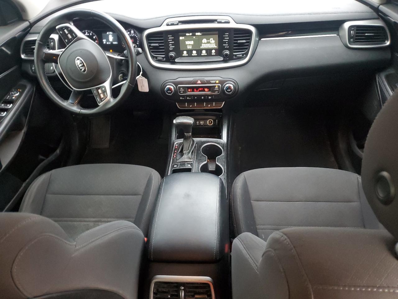 2019 Kia Sorento - Image 8