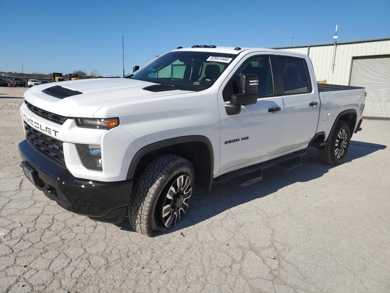 2023 Chevrolet Silverado K2500 Custom for Sale in Kansas City, KS - Side