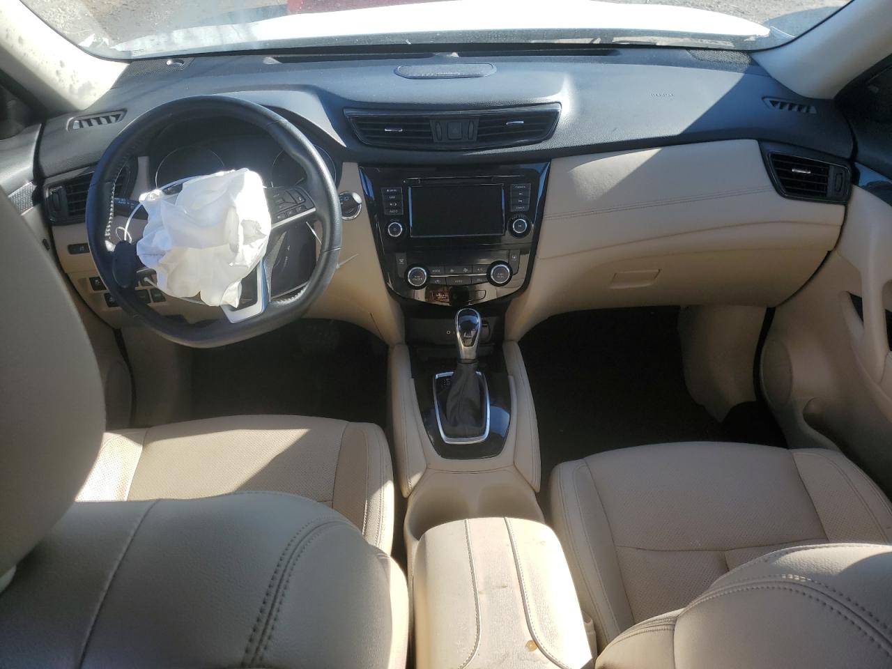 2018 Nissan Rogue - Image 8
