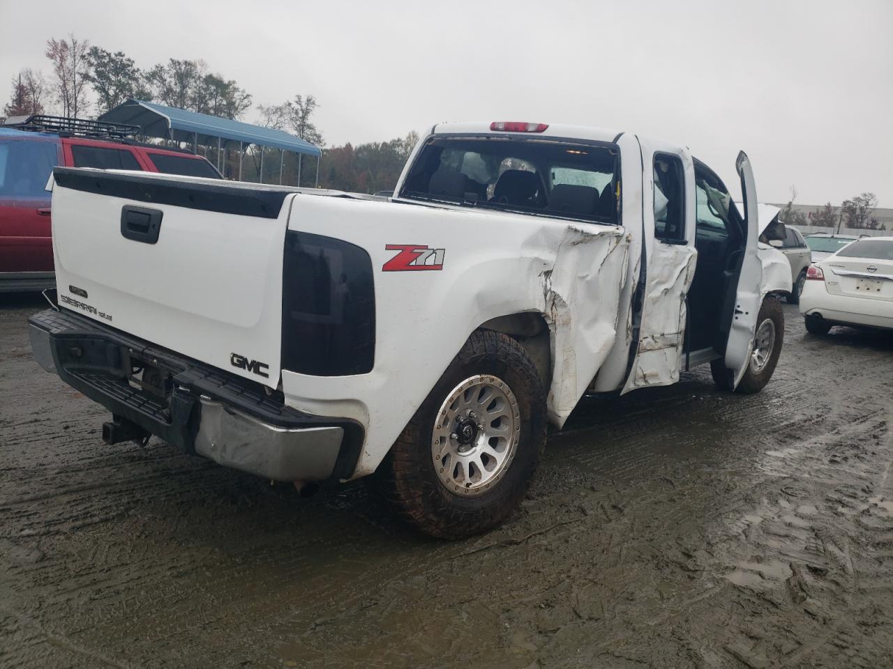 2013 GMC Sierra - Image 3