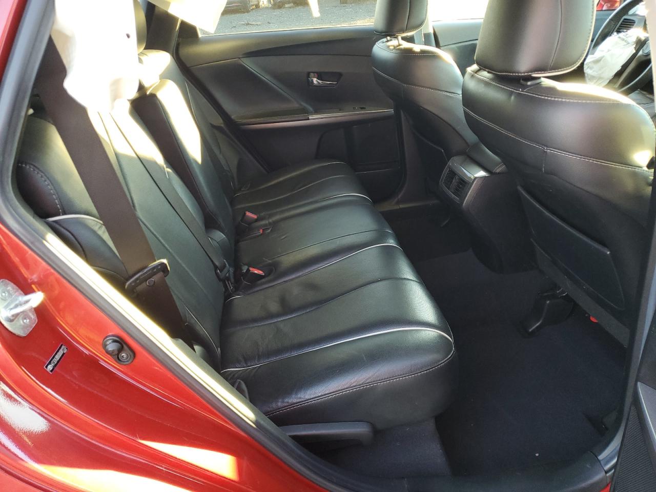 2013 Toyota Venza - Image 11