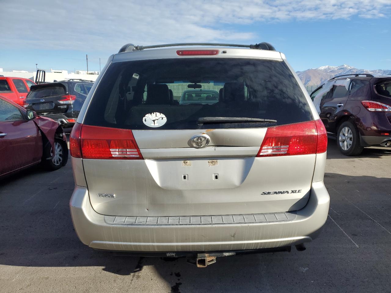 2004 Toyota Sienna Xle VIN: 5TDZA22C04S205537 Lot: 81637334