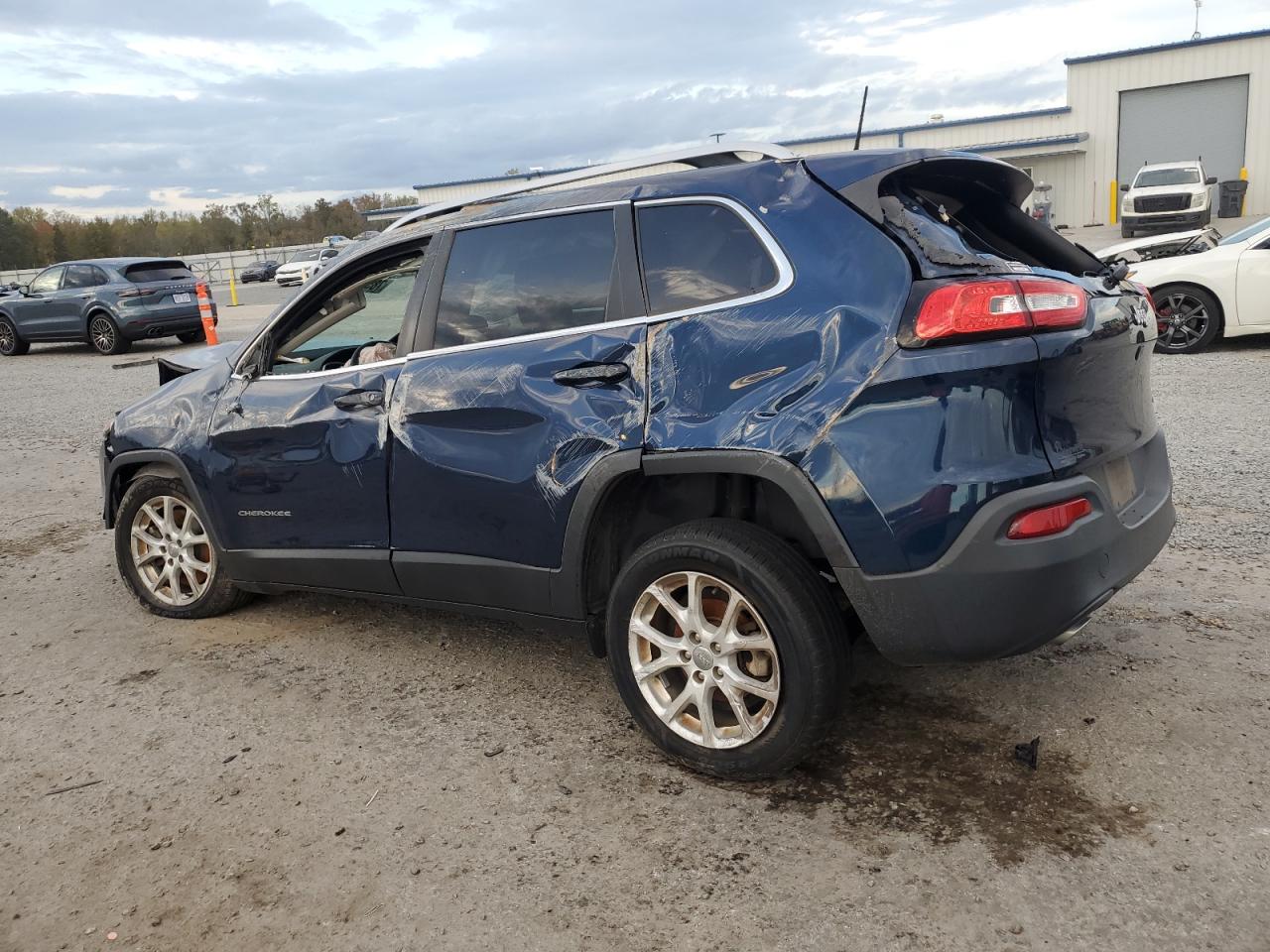 2018 Jeep Grand Cherokee - Image 2