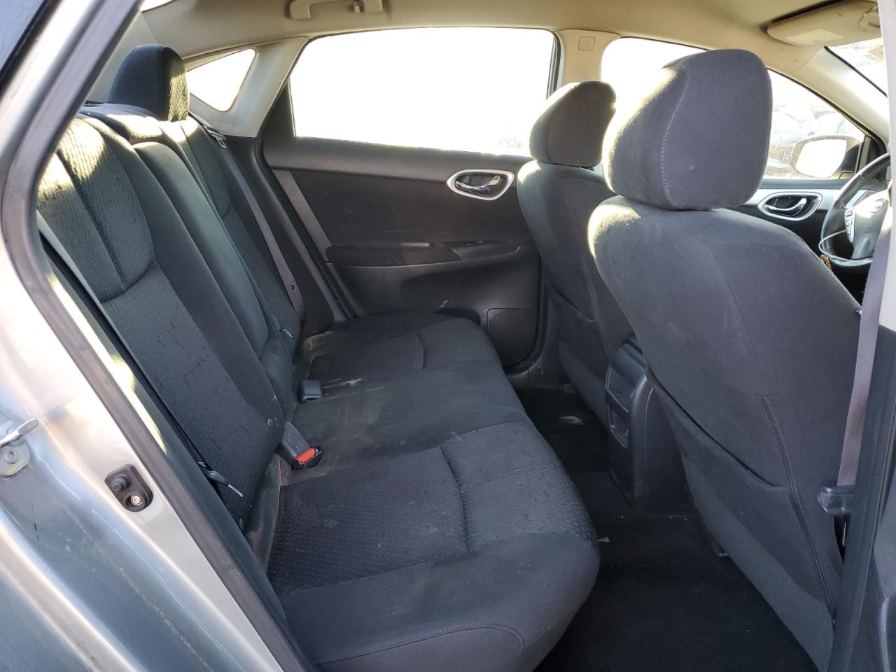2014 Nissan Sentra - Image 10