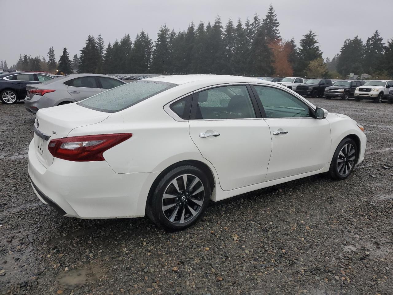 2018 Nissan Altima - Image 3