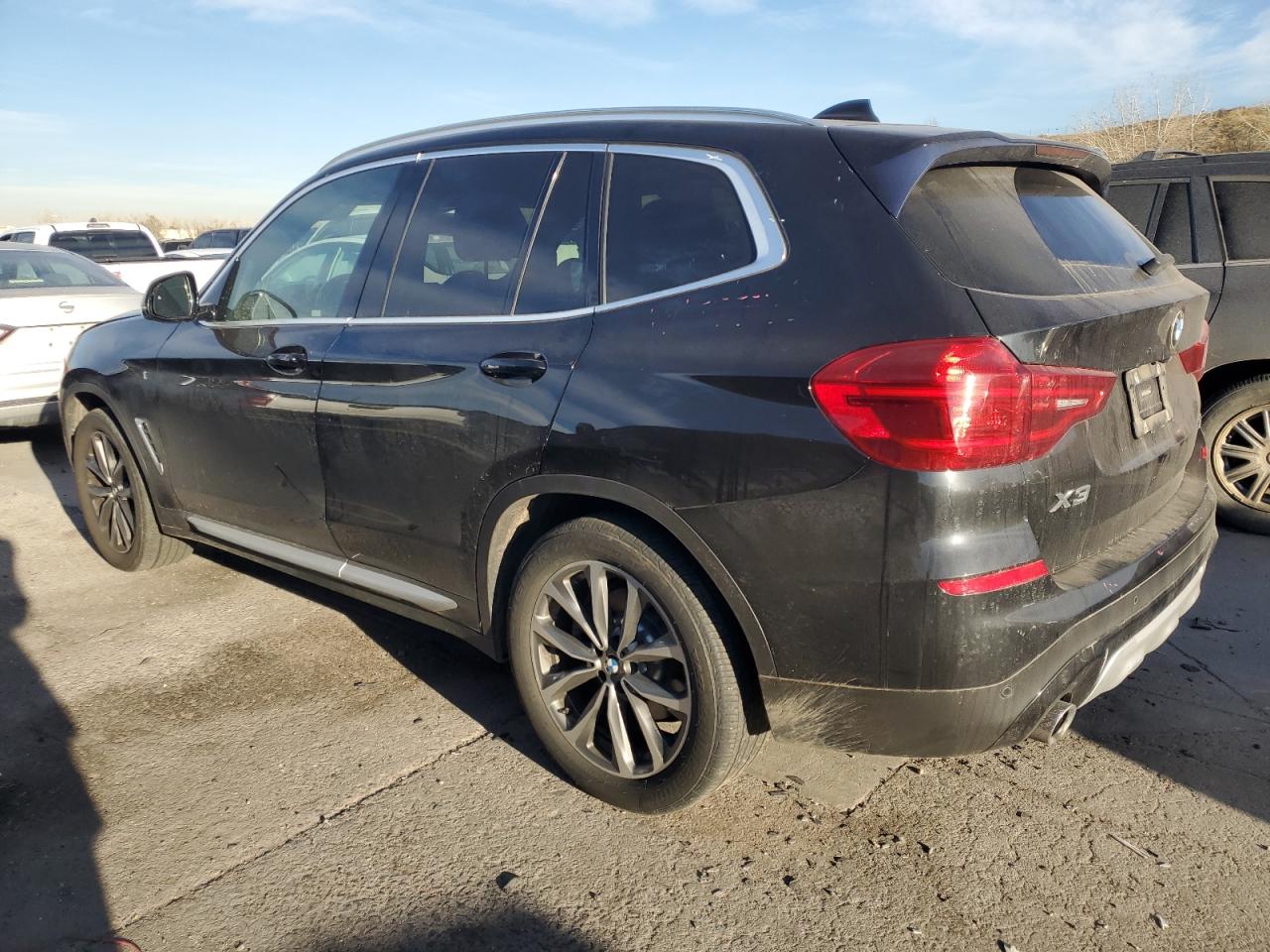 VIN 5UXTR9C53KLP95916 2019 BMW X3 no.2