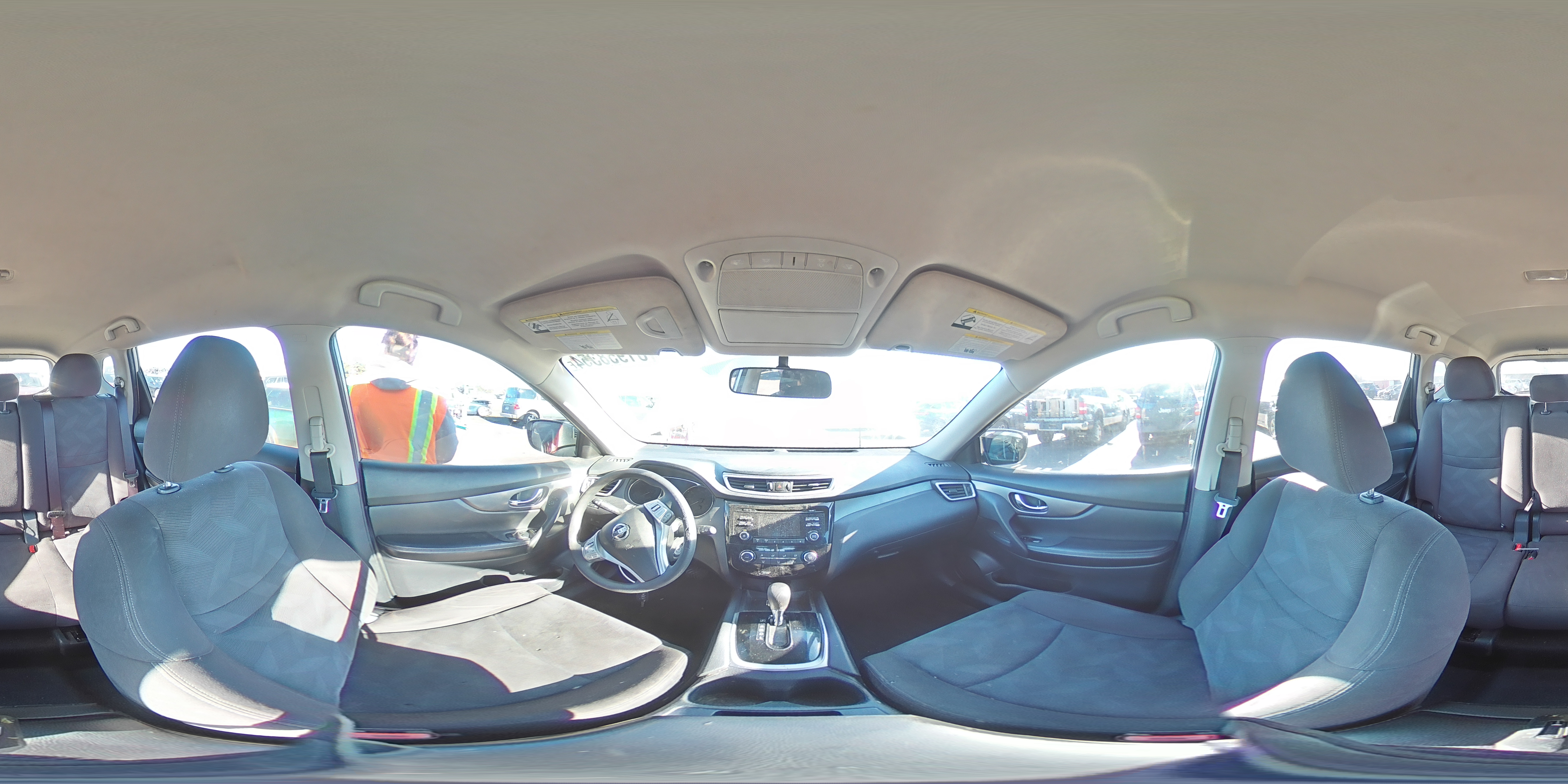 2016 Nissan Rogue - Image 12