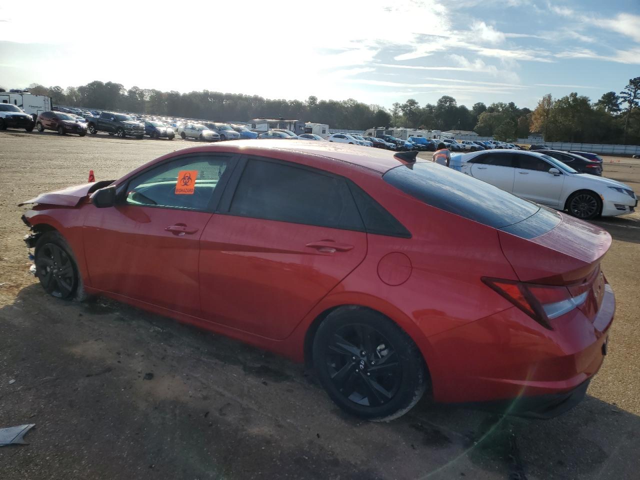 2023 Hyundai Elantra - Image 2