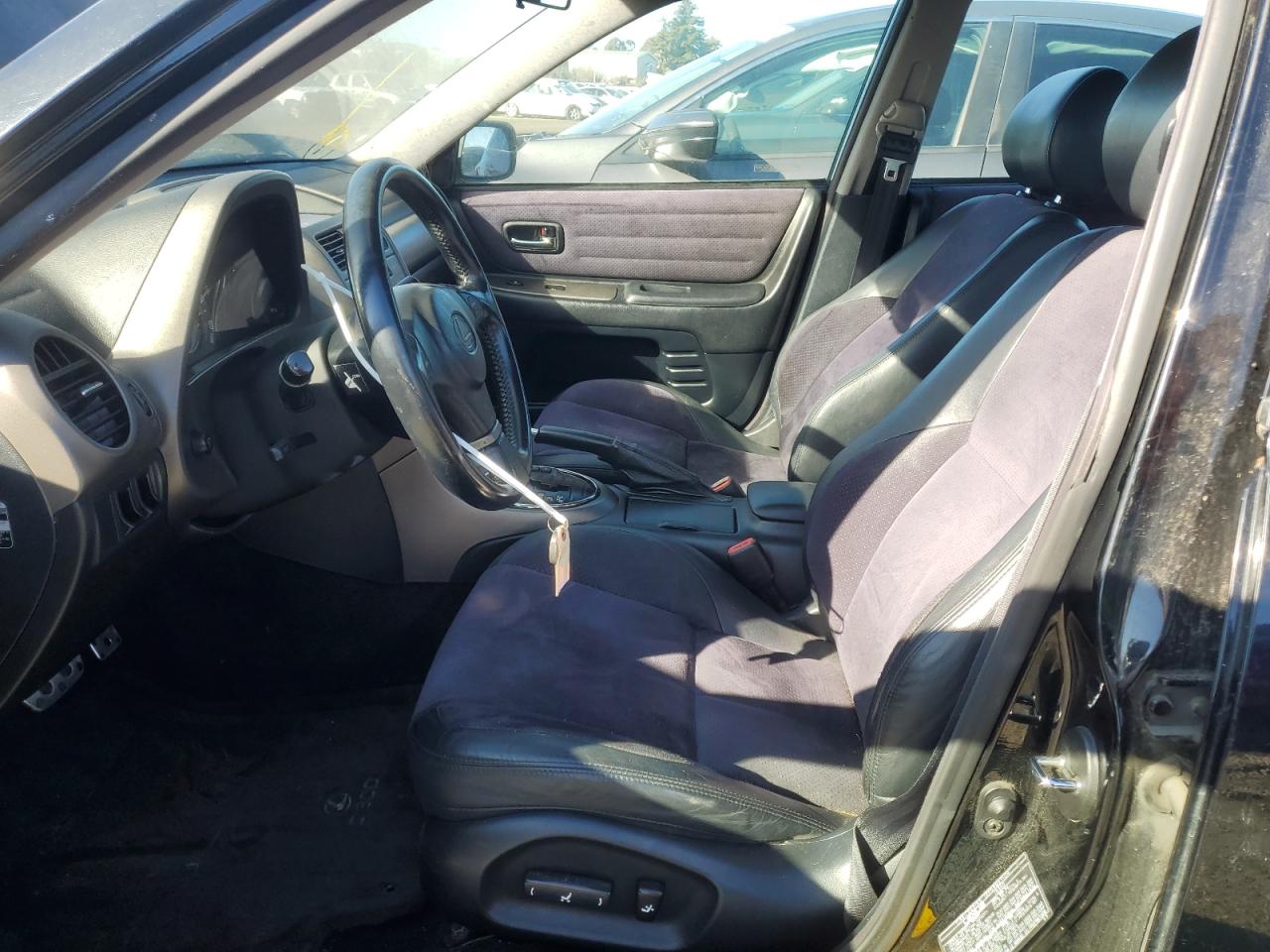 2001 Lexus IS - Image 7