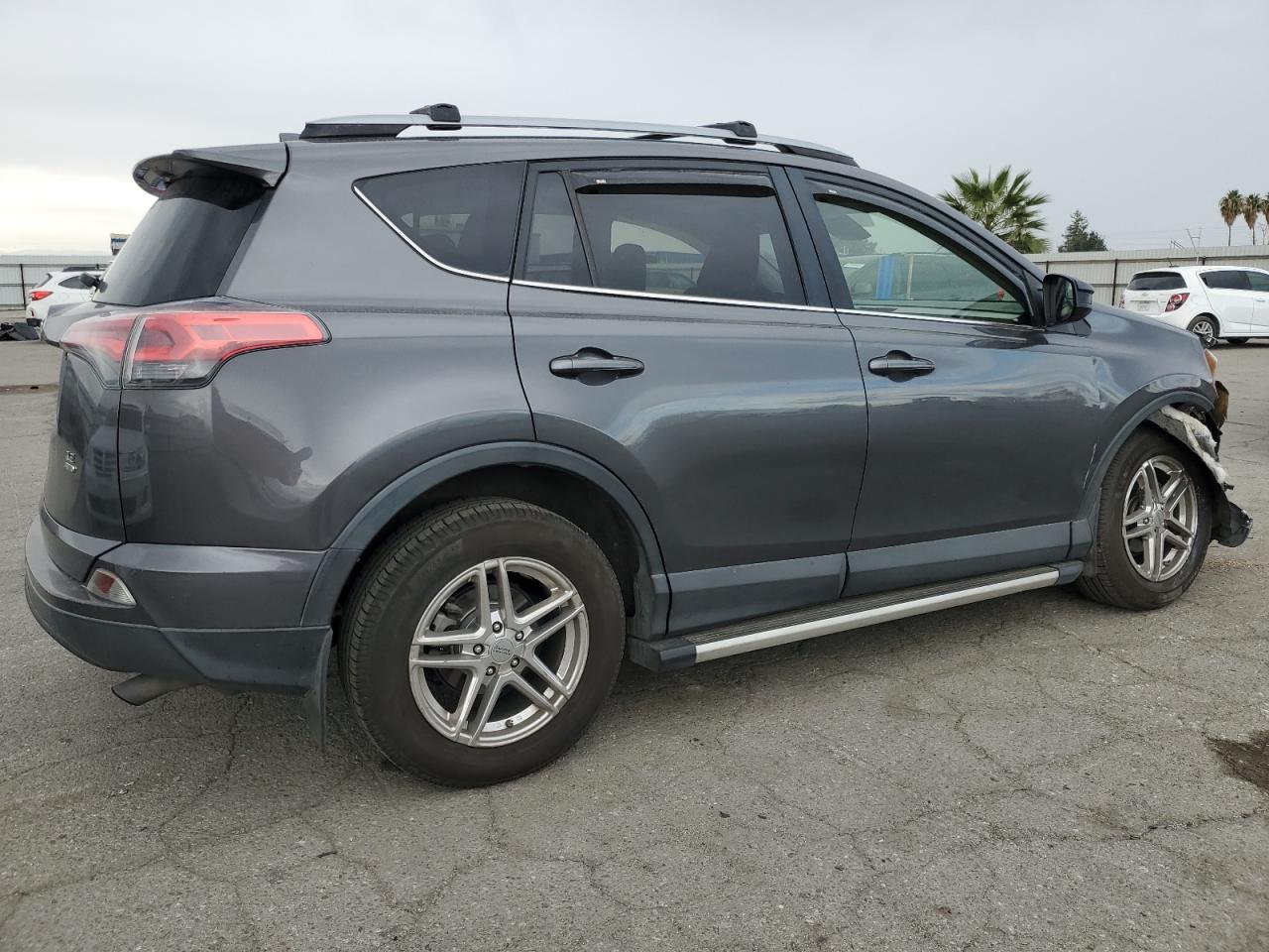 2017 Toyota RAV 4 - Image 3