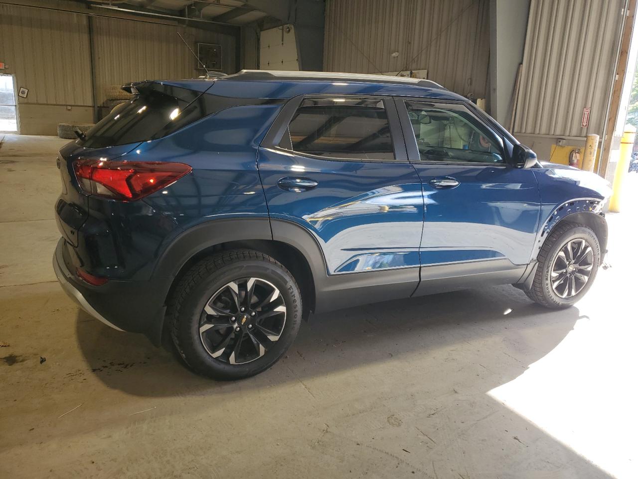 2021 Chevrolet TrailBlazer - Image 3