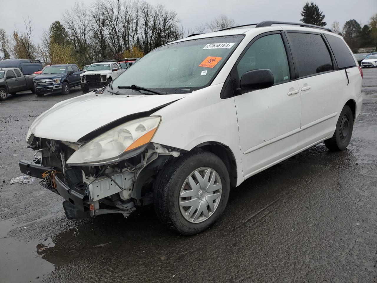 2008 Toyota Sienna - Image 1