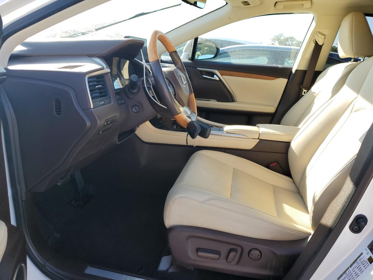2020 Lexus RX - Image 7