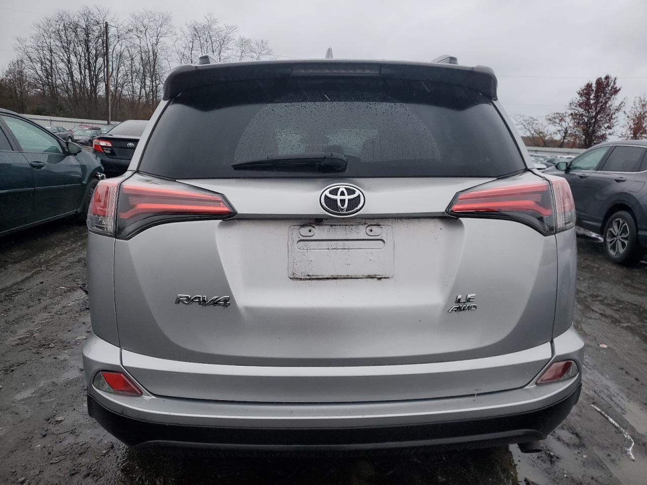 VIN 2T3BFREV0HW636537 2017 TOYOTA RAV4 no.6