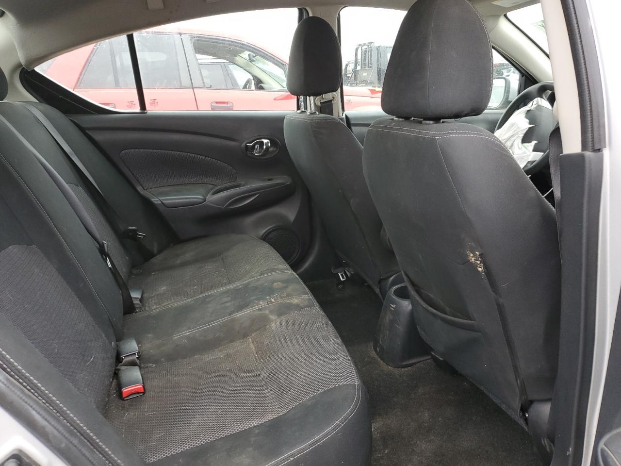 2018 Nissan Versa - Image 10