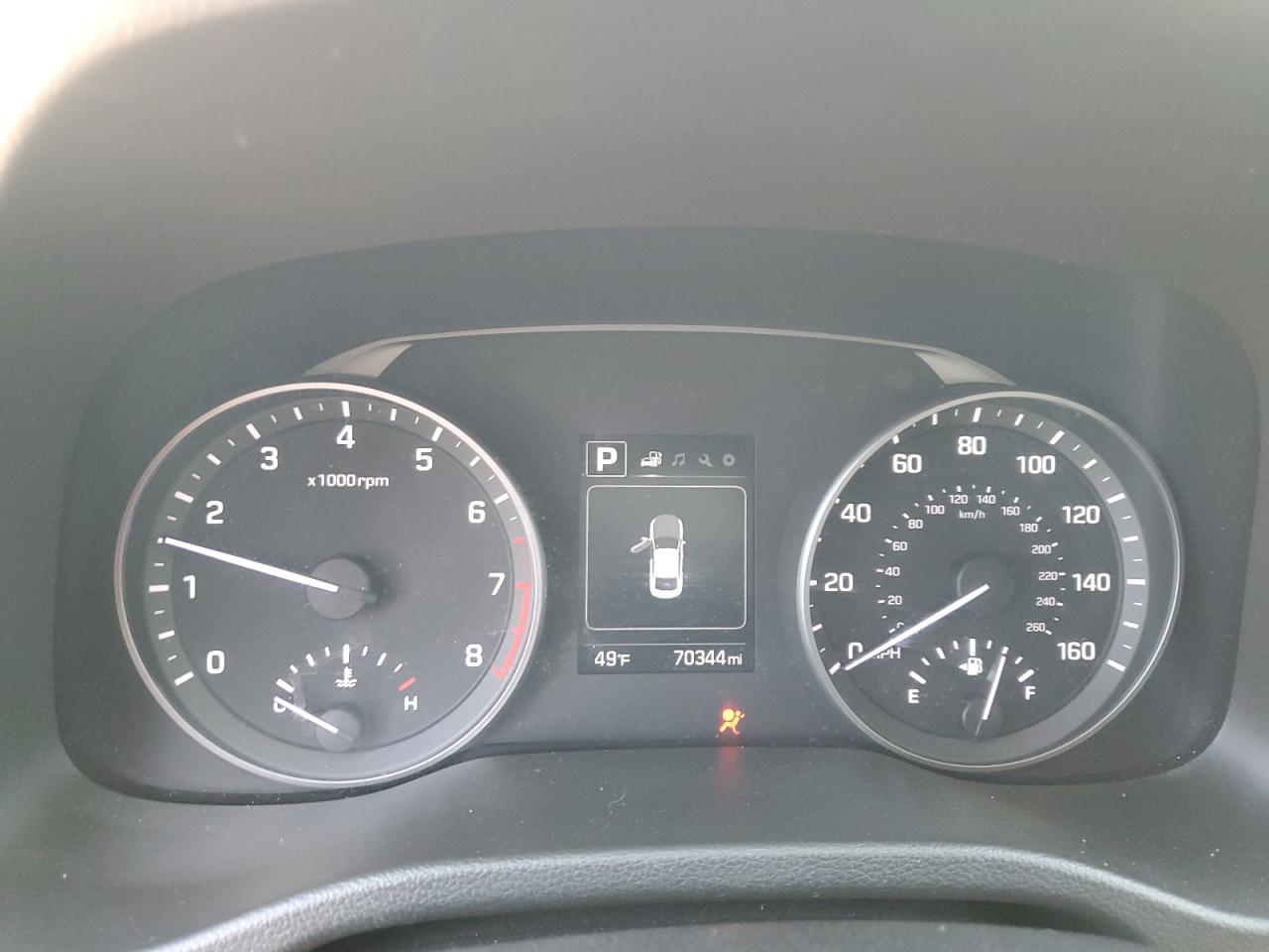 2018 Hyundai Elantra - Image 9