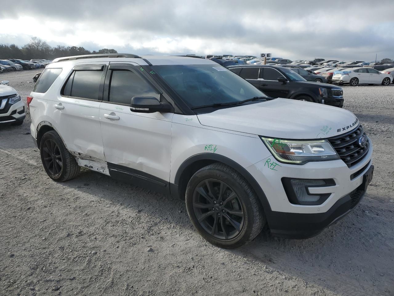 2017 Ford Explorer - Image 4