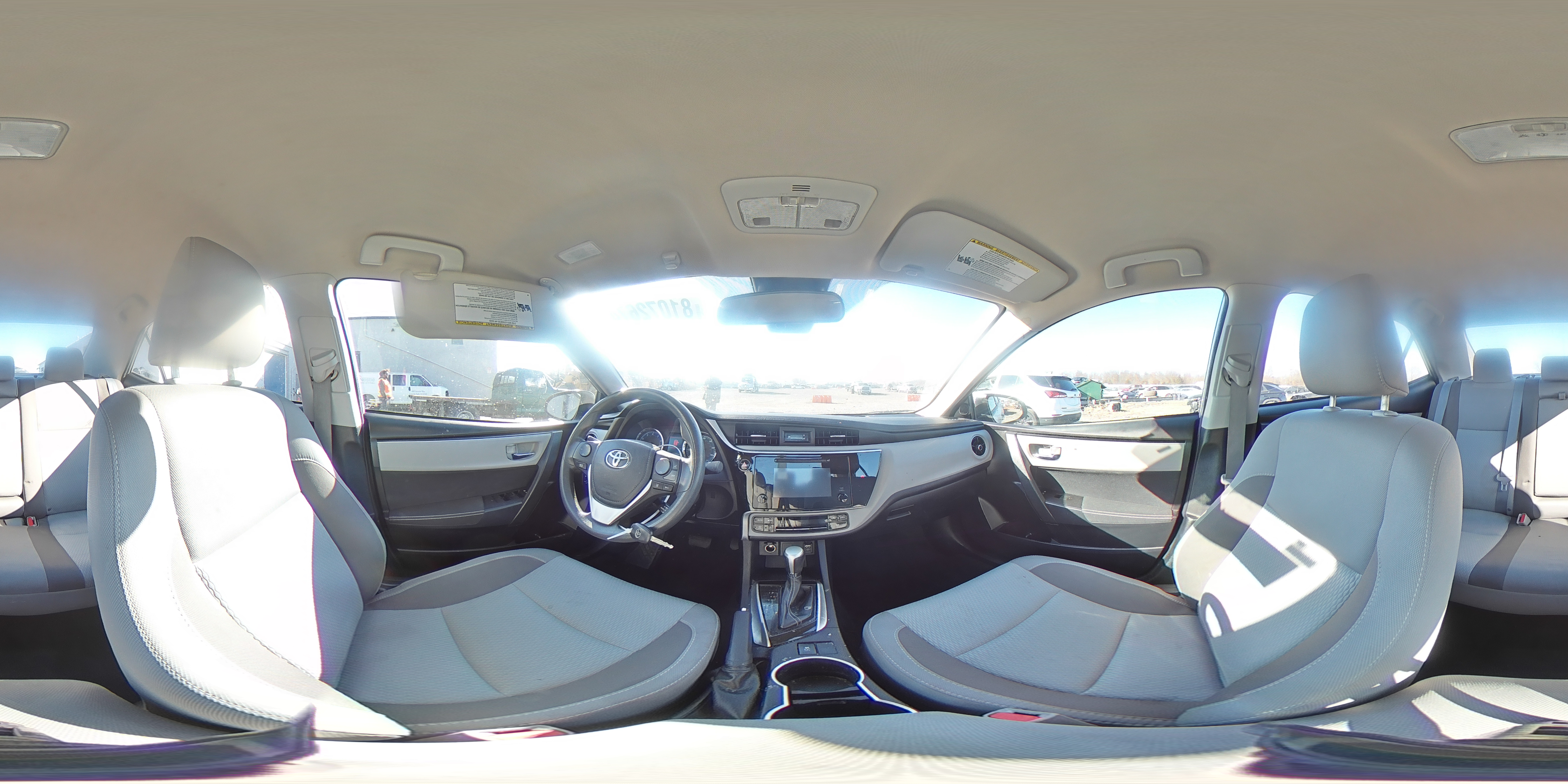 2018 Toyota Corolla - Image 15