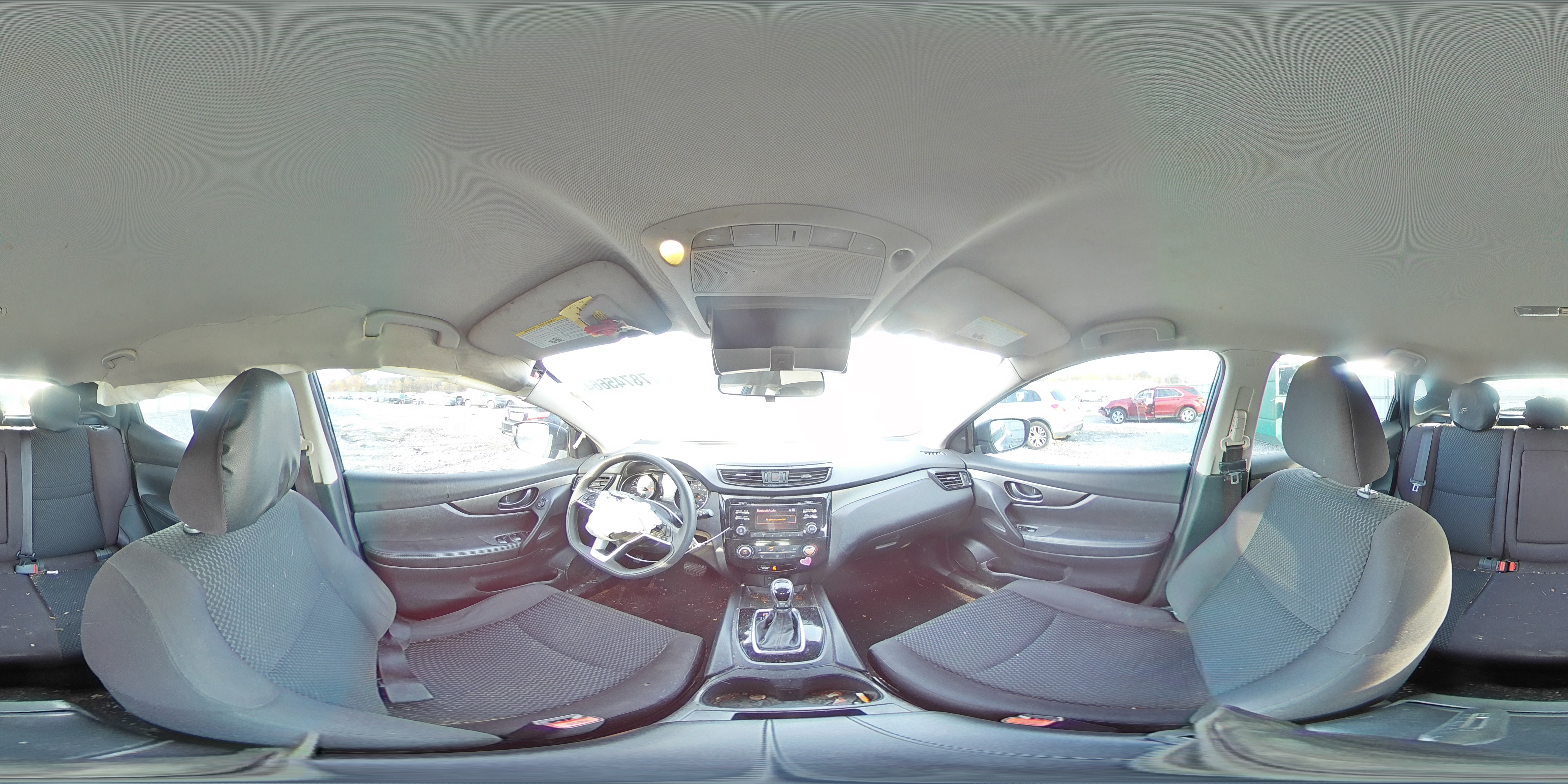 2018 Nissan Rogue - Image 13
