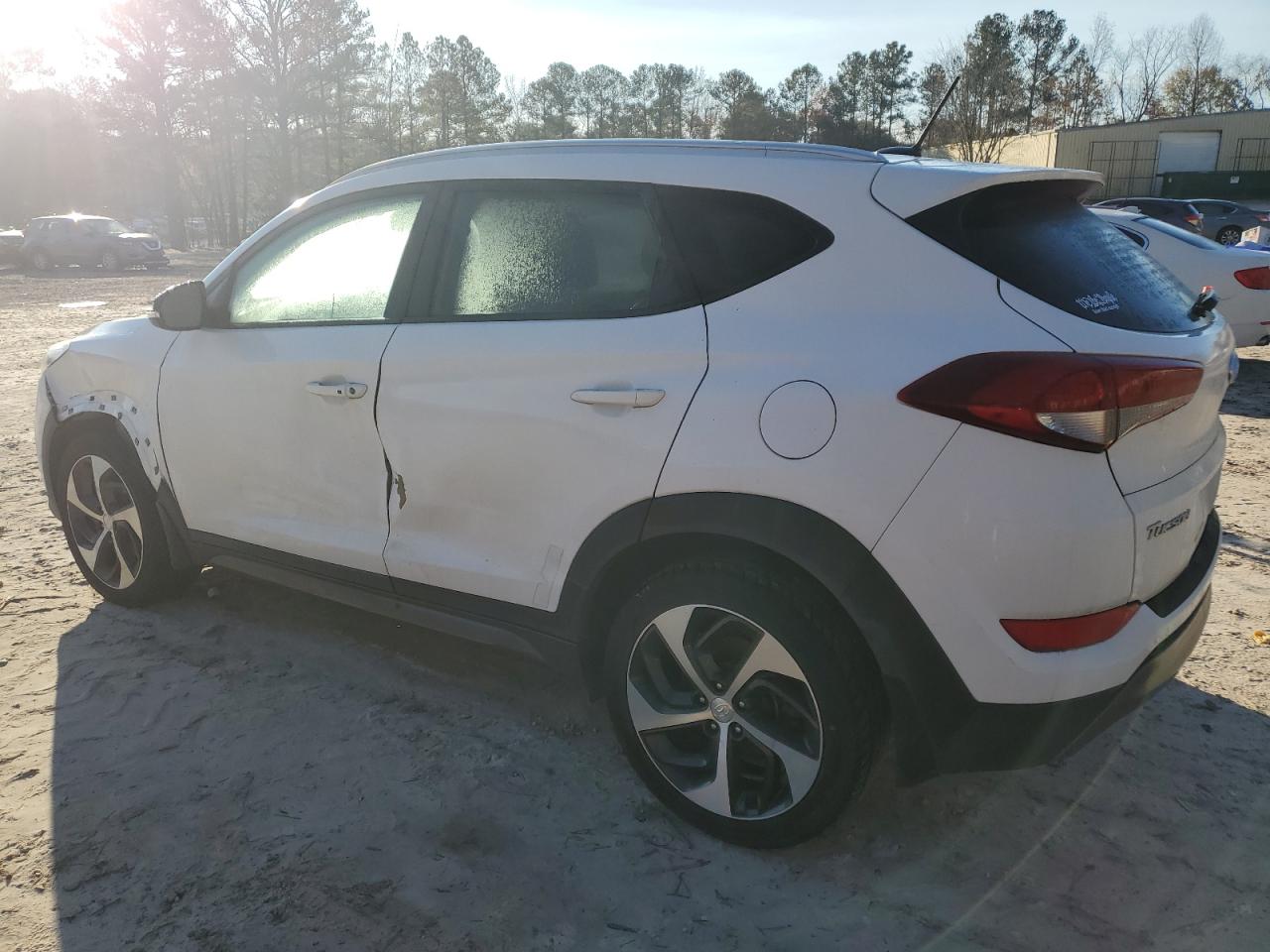 2016 Hyundai Tucson - Image 2