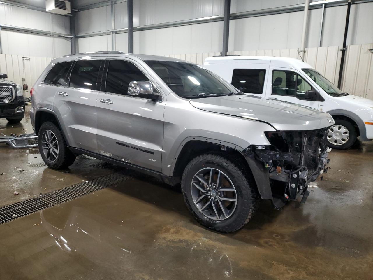2017 Jeep Grand Cherokee - Image 4