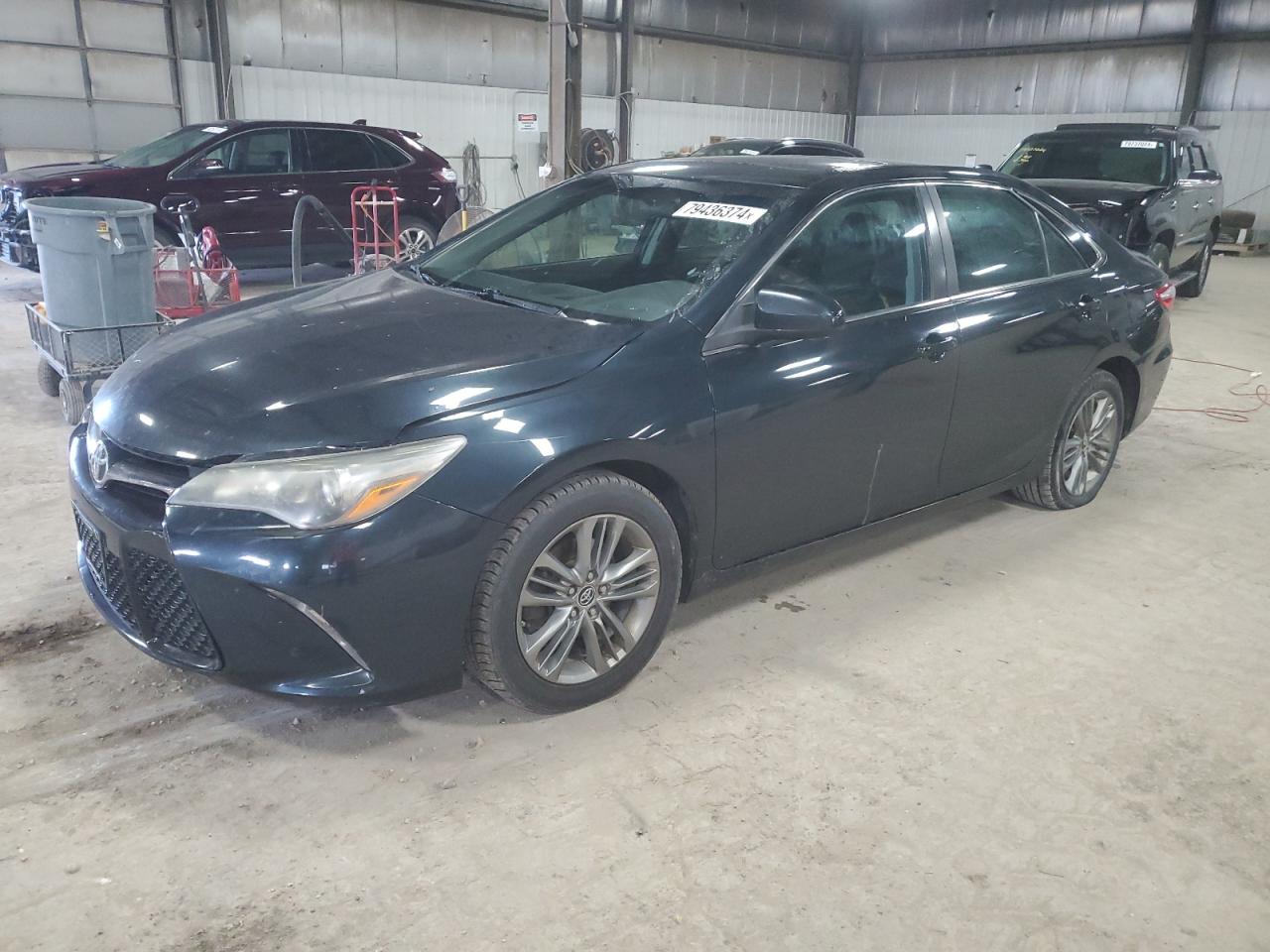 VIN 4T1BF1FK2GU118152 2016 TOYOTA CAMRY no.1