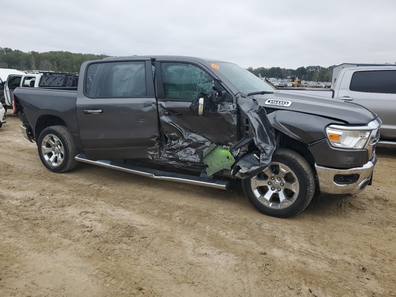 2020 RAM 1500 - Image 4