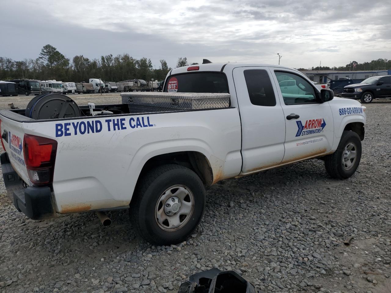 2019 Toyota Tacoma - Image 3