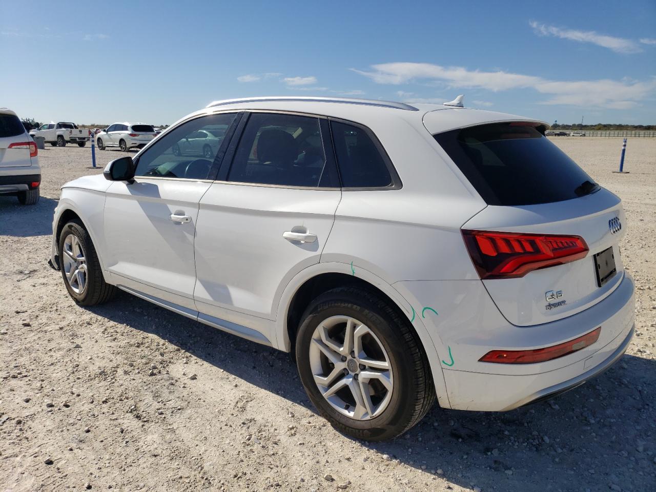 VIN WA1ANAFY9J2186582 2018 AUDI Q5 no.2