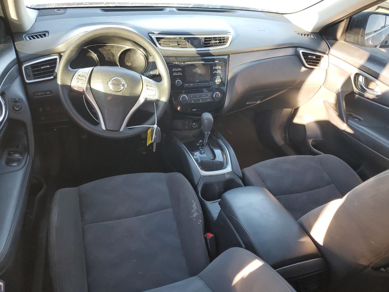 2016 Nissan Rogue - Image 8