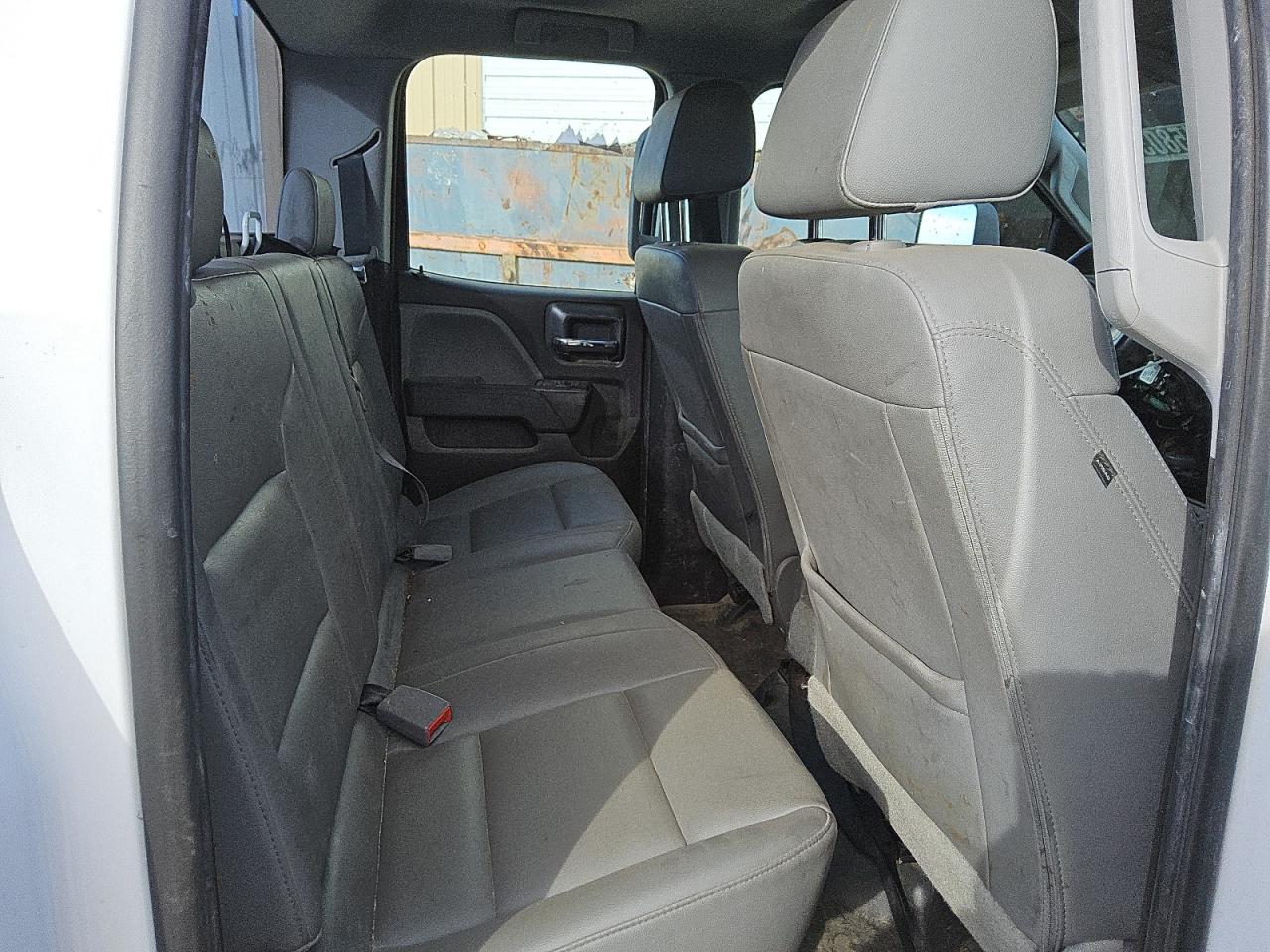 2018 Chevrolet Silverado - Image 10