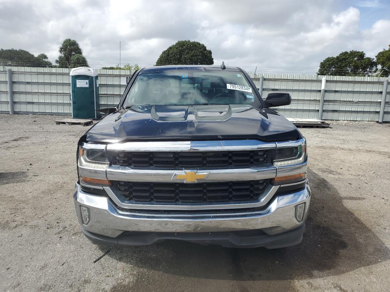 2017 Chevrolet Silverado - Image 5
