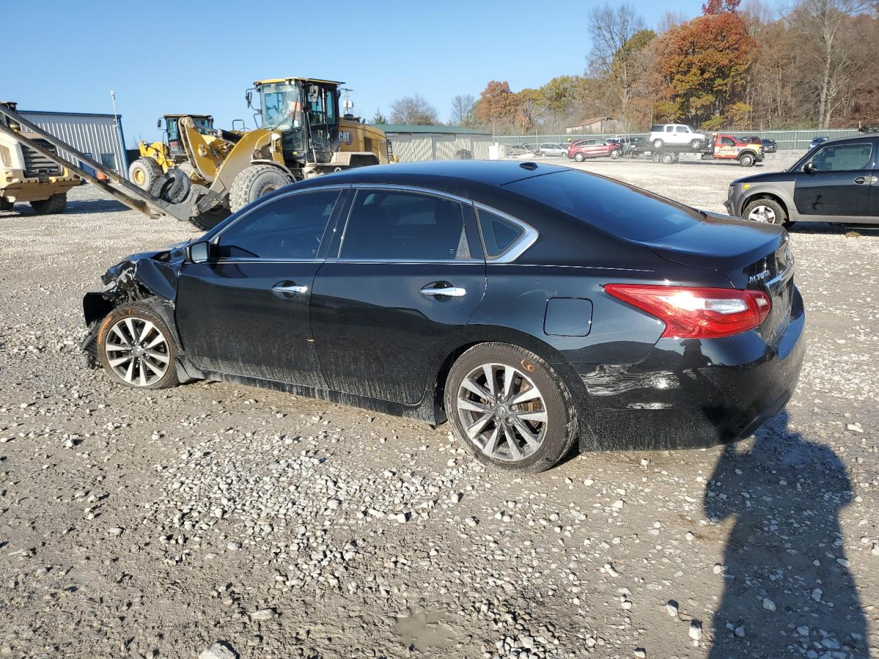 2017 Nissan Altima - Image 2