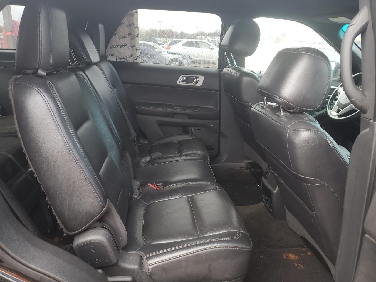 2011 Ford Explorer - Image 11