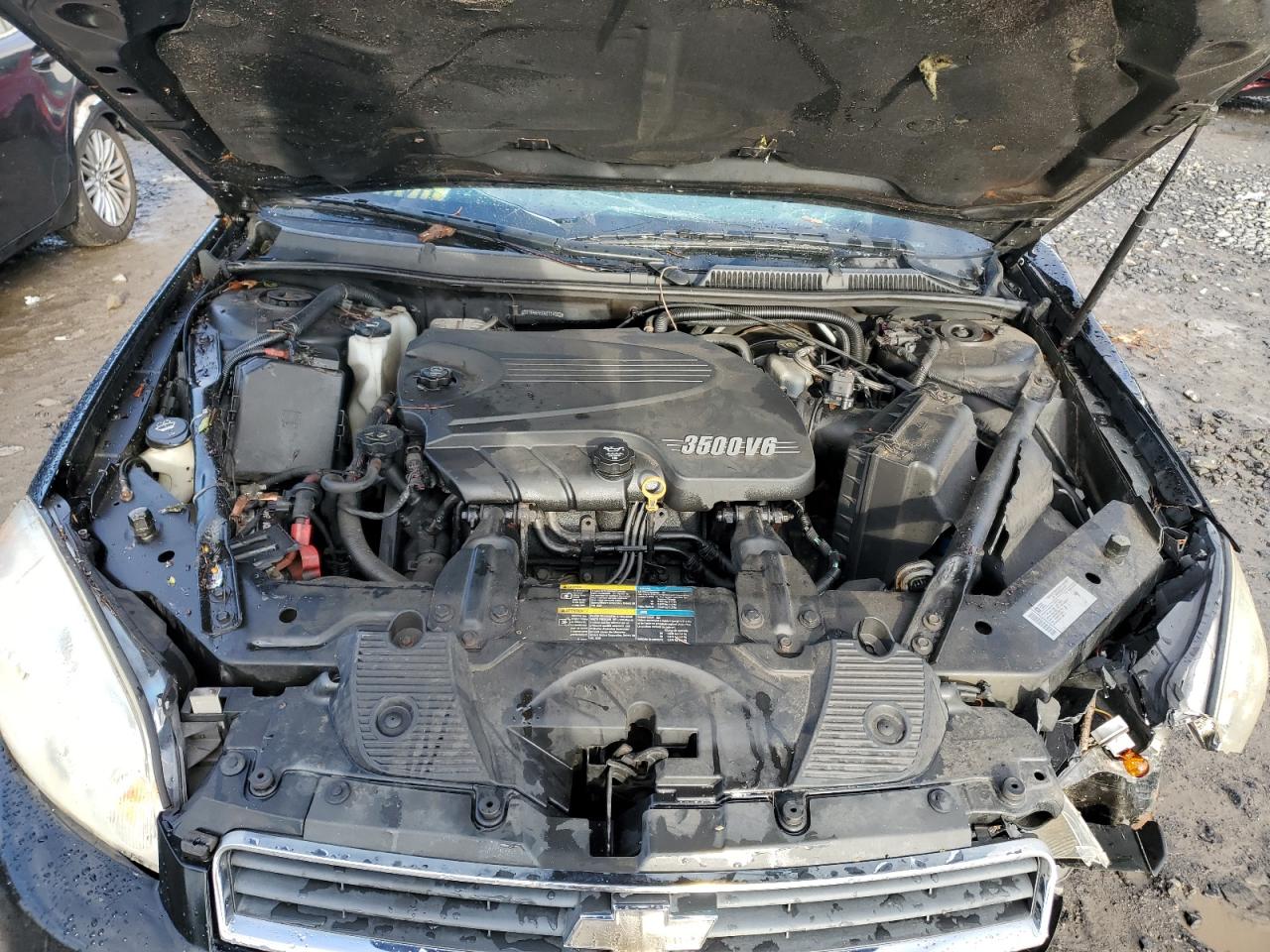 2010 Chevrolet Impala - Image 11