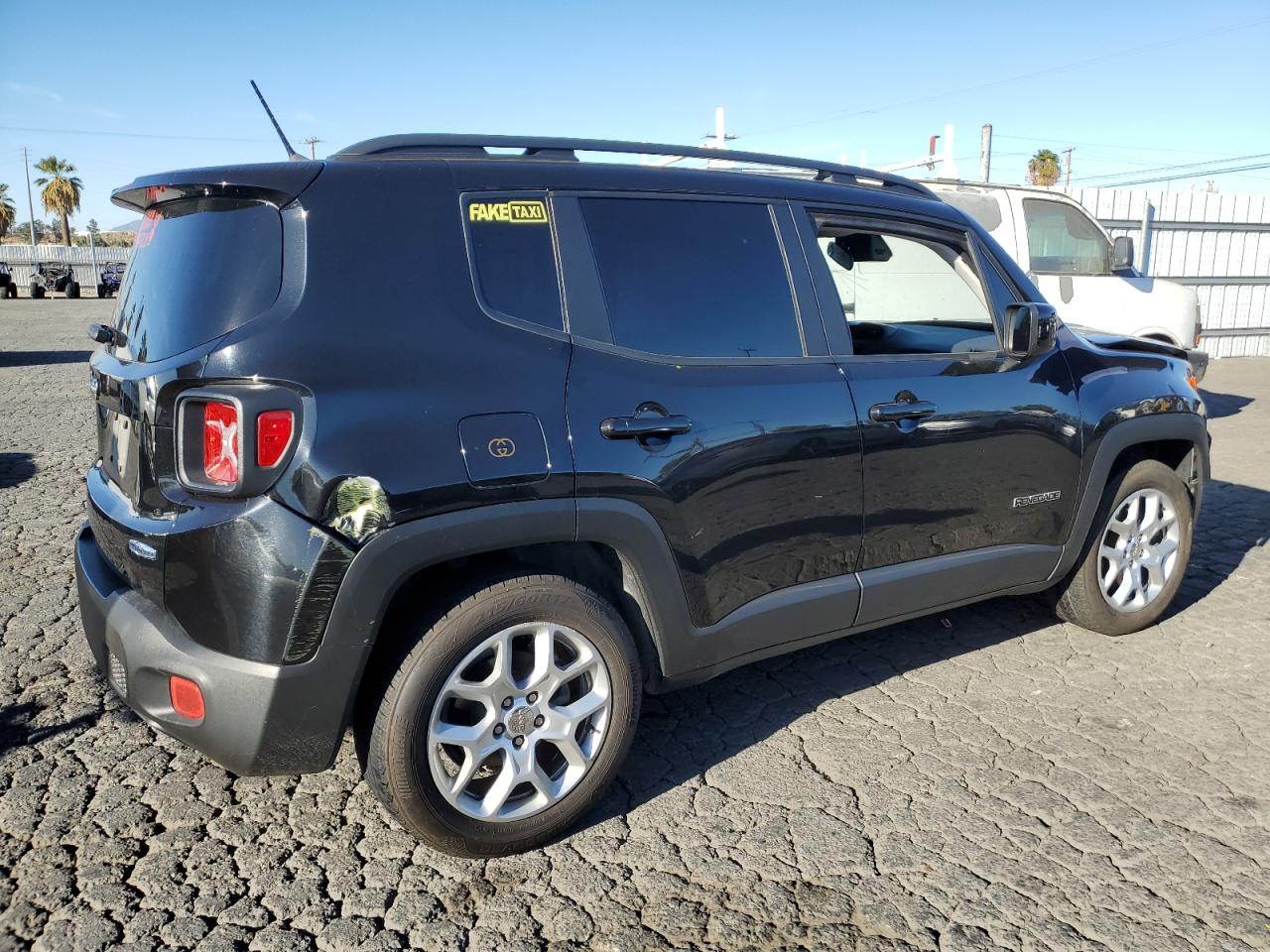 2017 Jeep Renegade - Image 3