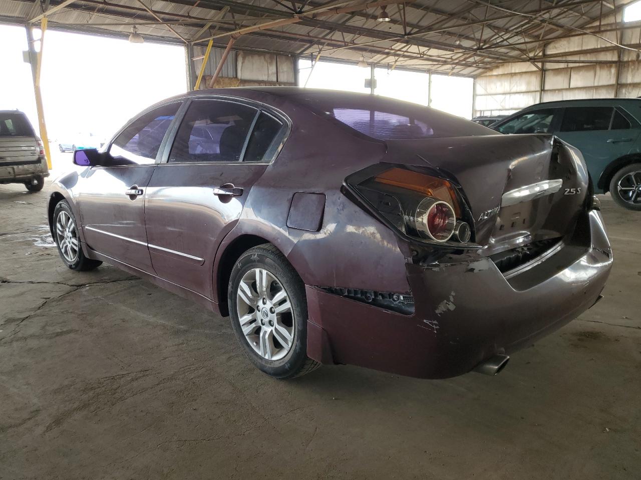 2012 Nissan Altima - Image 2