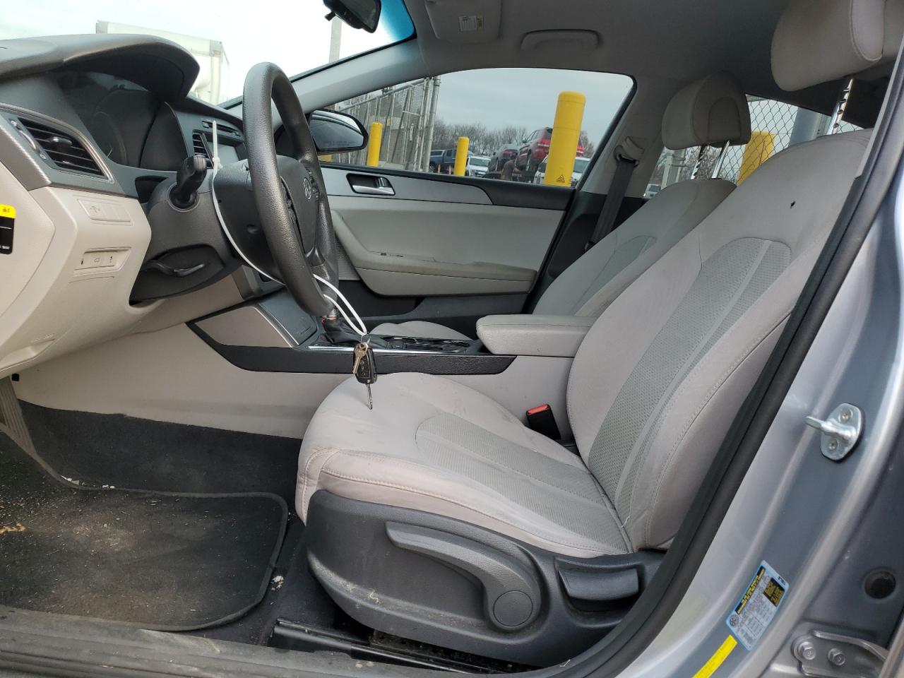 2017 Hyundai Sonata - Image 7